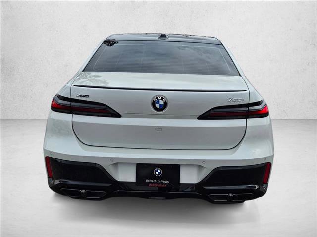 2025 BMW 760i xDrive