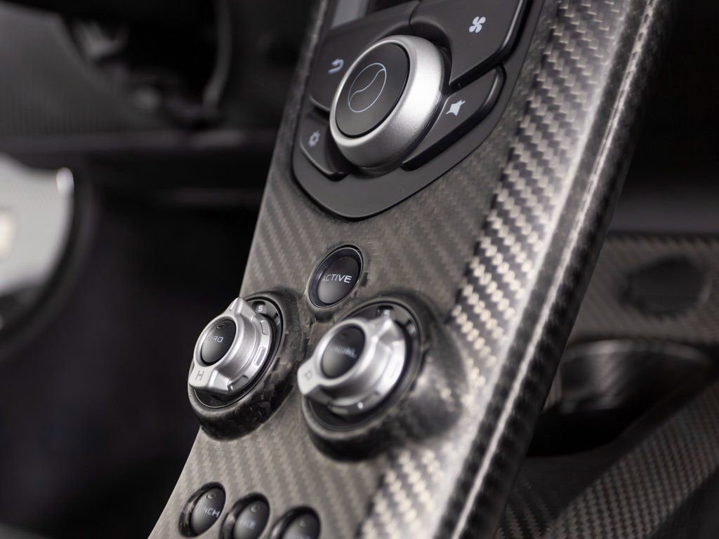 Used 2014 McLaren P1 photo 40