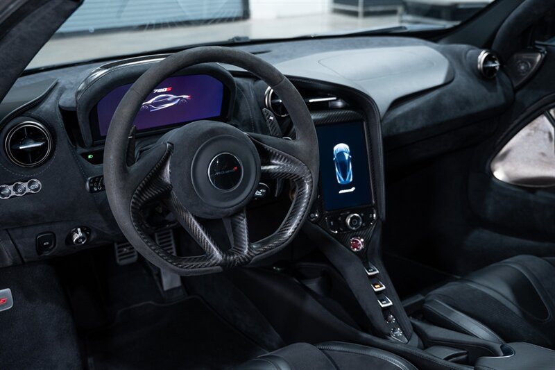 Used 2018 McLaren 720S Performance photo 41
