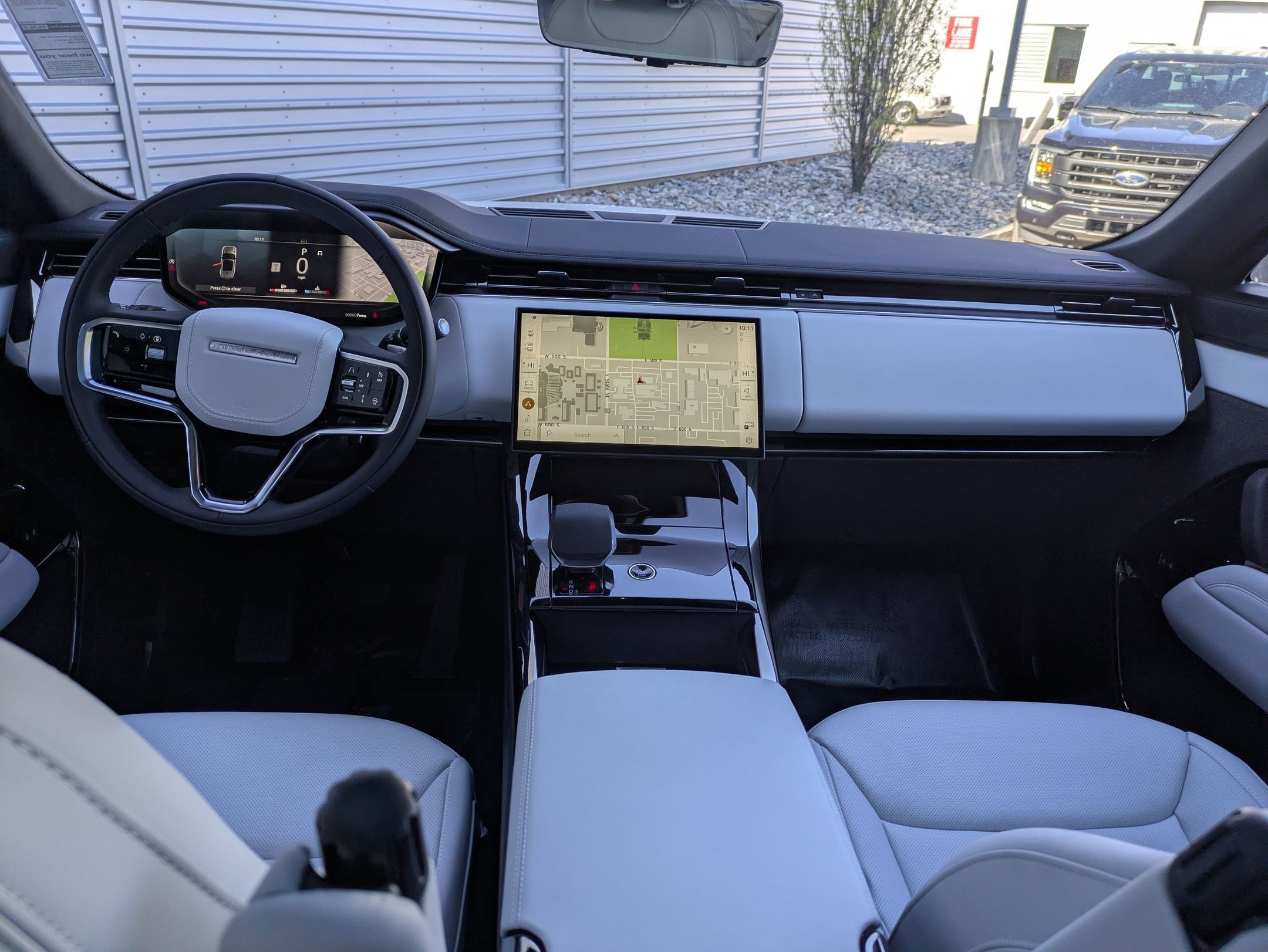 2026 Land Rover Range Rover Sport SE