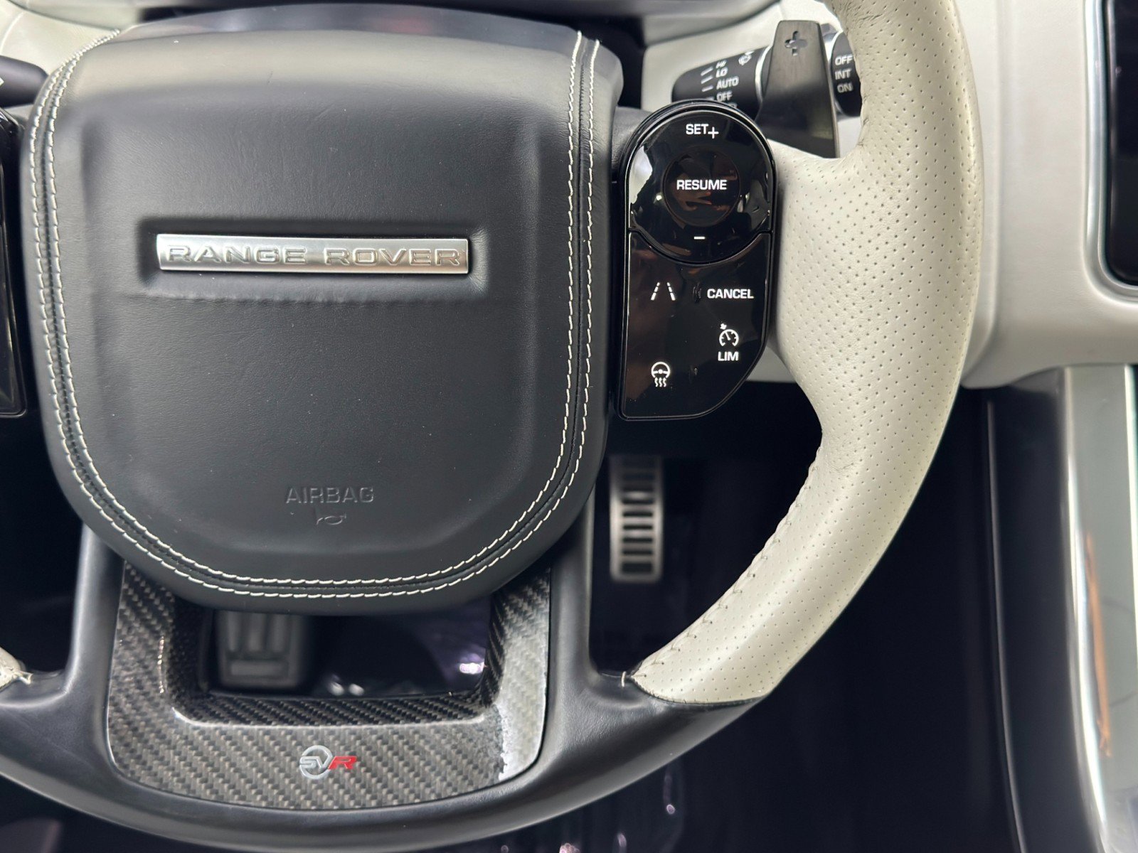 2022 Land Rover Range Rover Sport SVR Carbon Edition