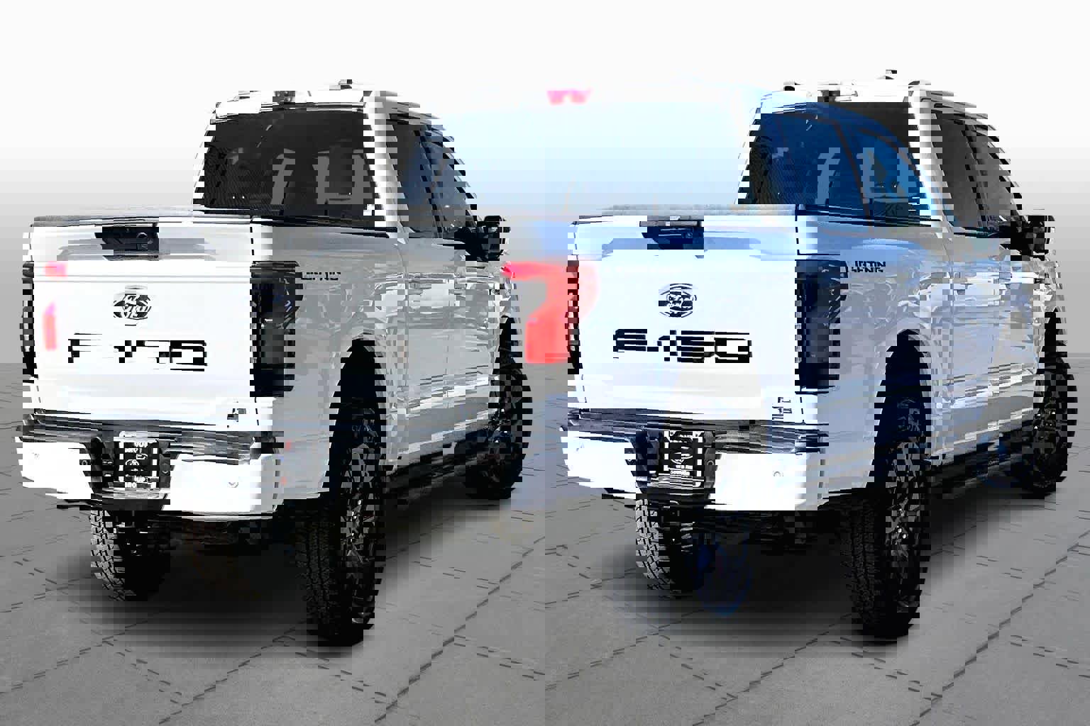 2025 Ford F150 Lightning Flash