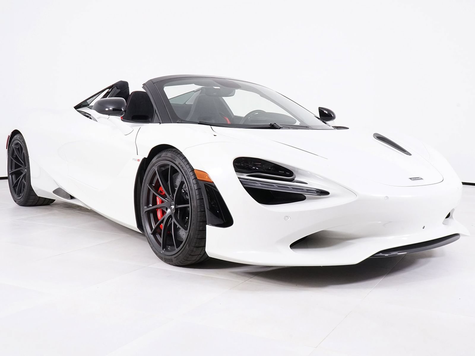 Used 2024 McLaren 750S Spider photo 18