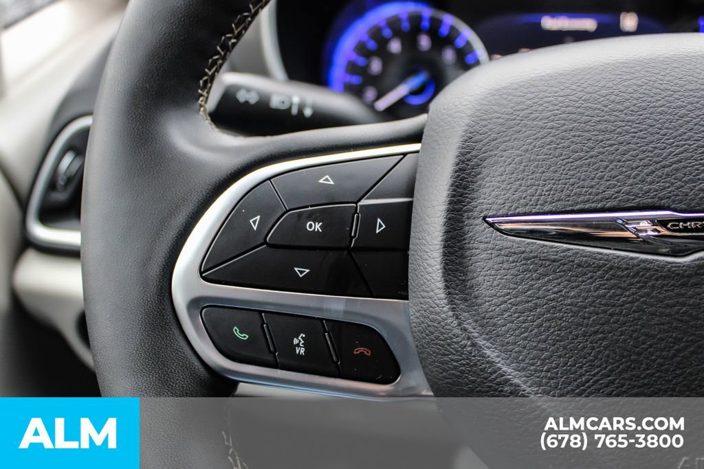 2023 Chrysler Pacifica Touring-L