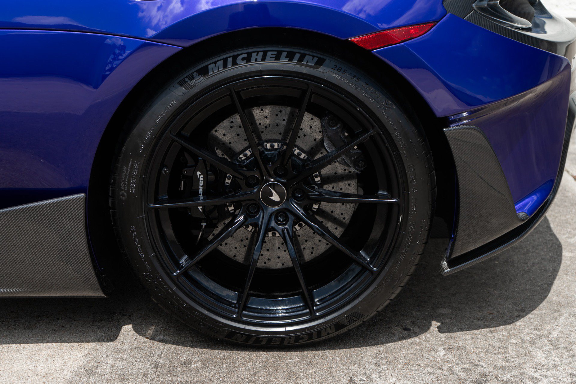 Used 2020 McLaren 600LT Spider photo 37