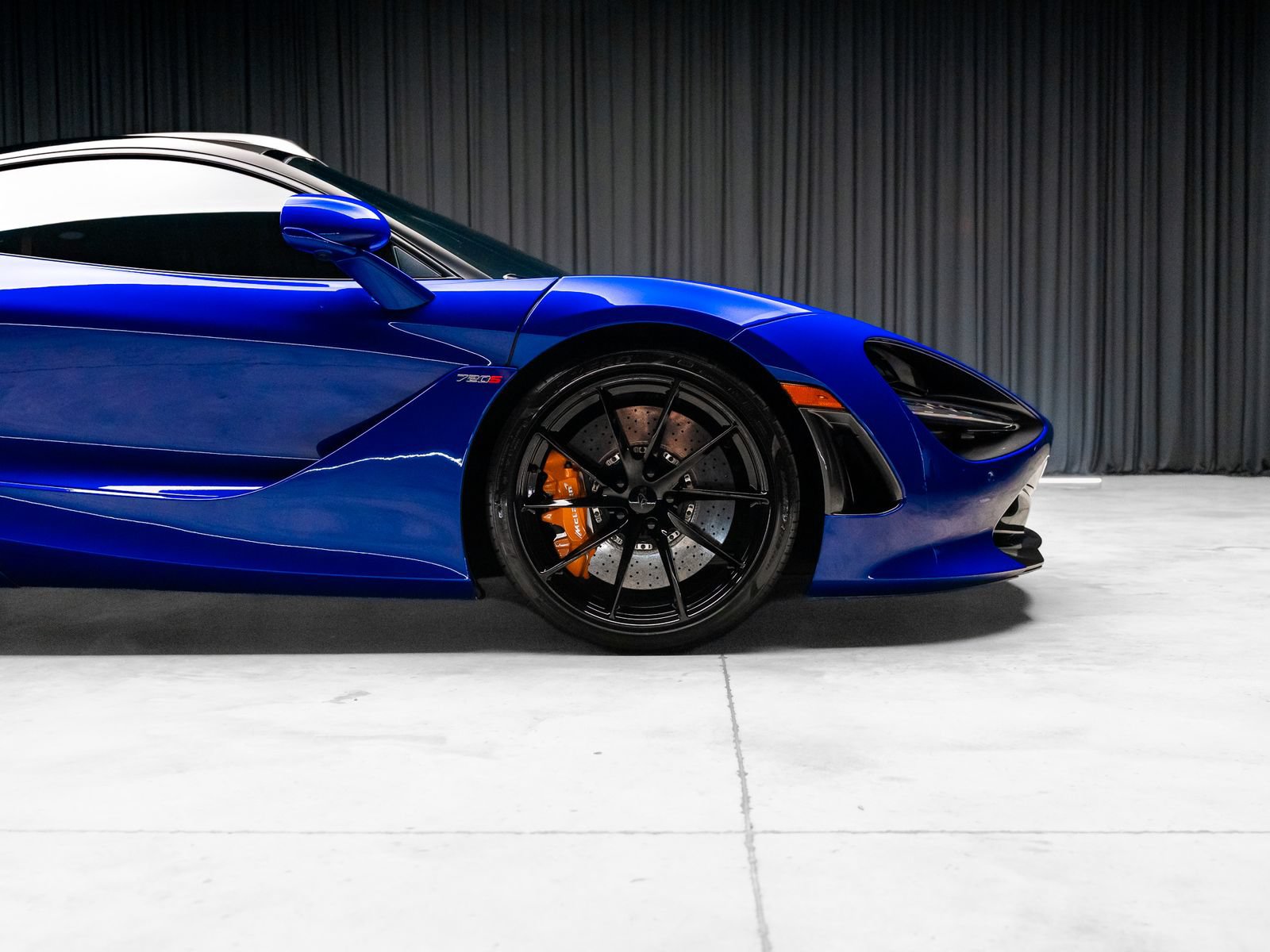 Used 2018 McLaren 720S Luxury photo 32