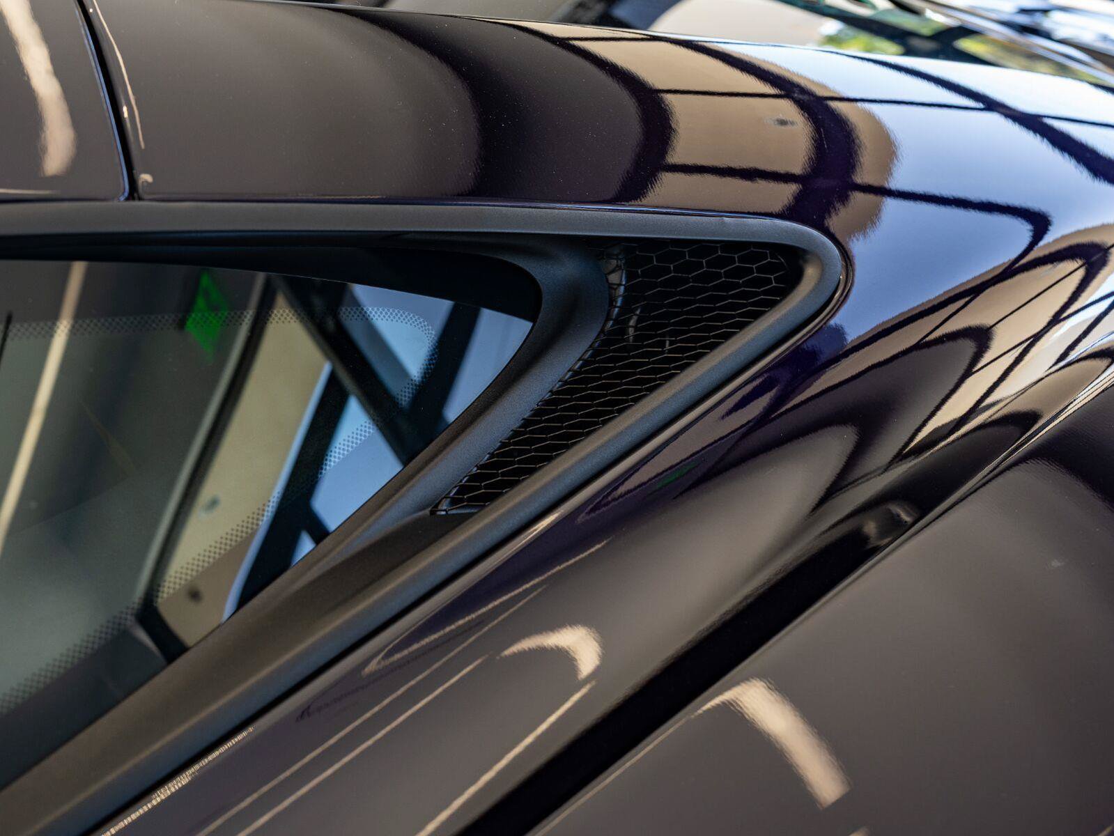 Used 2016 McLaren 675LT Coupe photo 40
