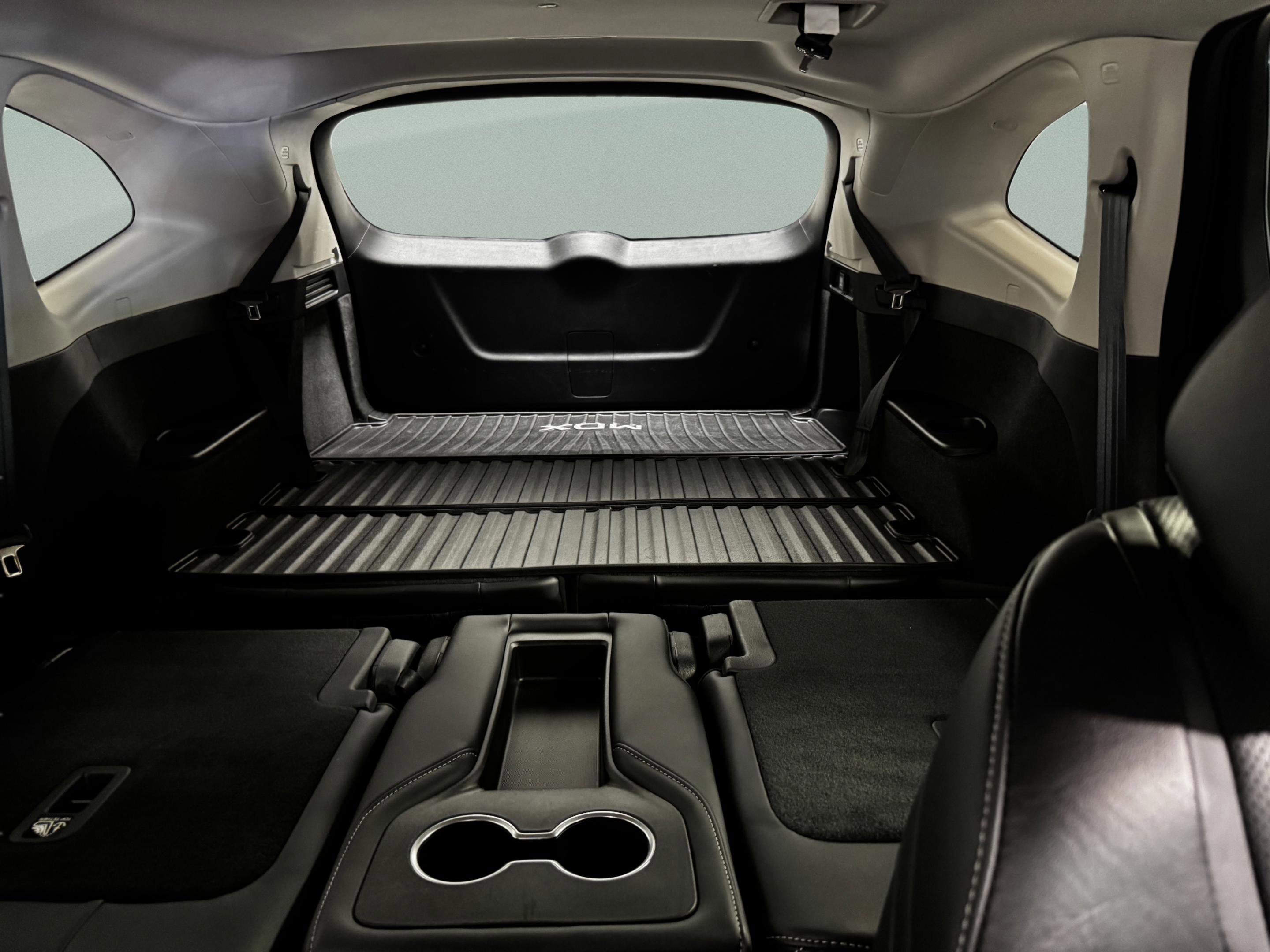 2023 Acura MDX FWD w/ Technology Package