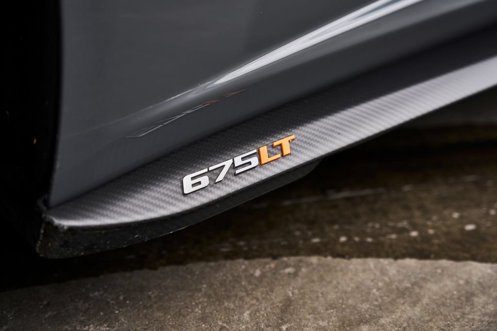 Used 2016 McLaren 675LT Coupe photo 11