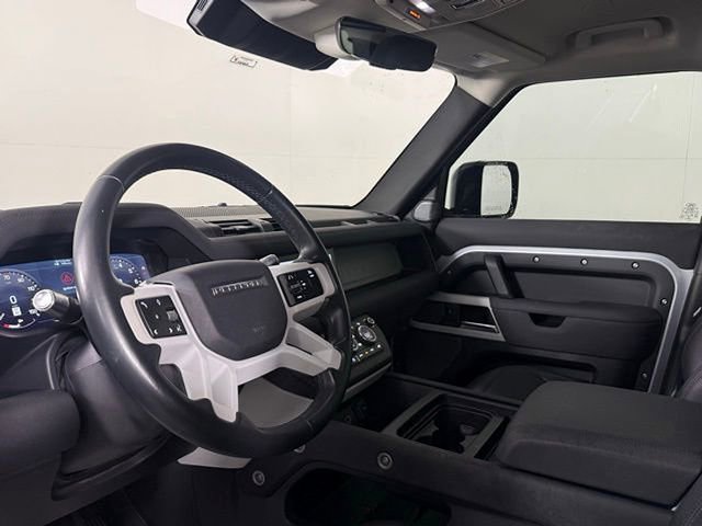 2022 Land Rover Defender 110 SE