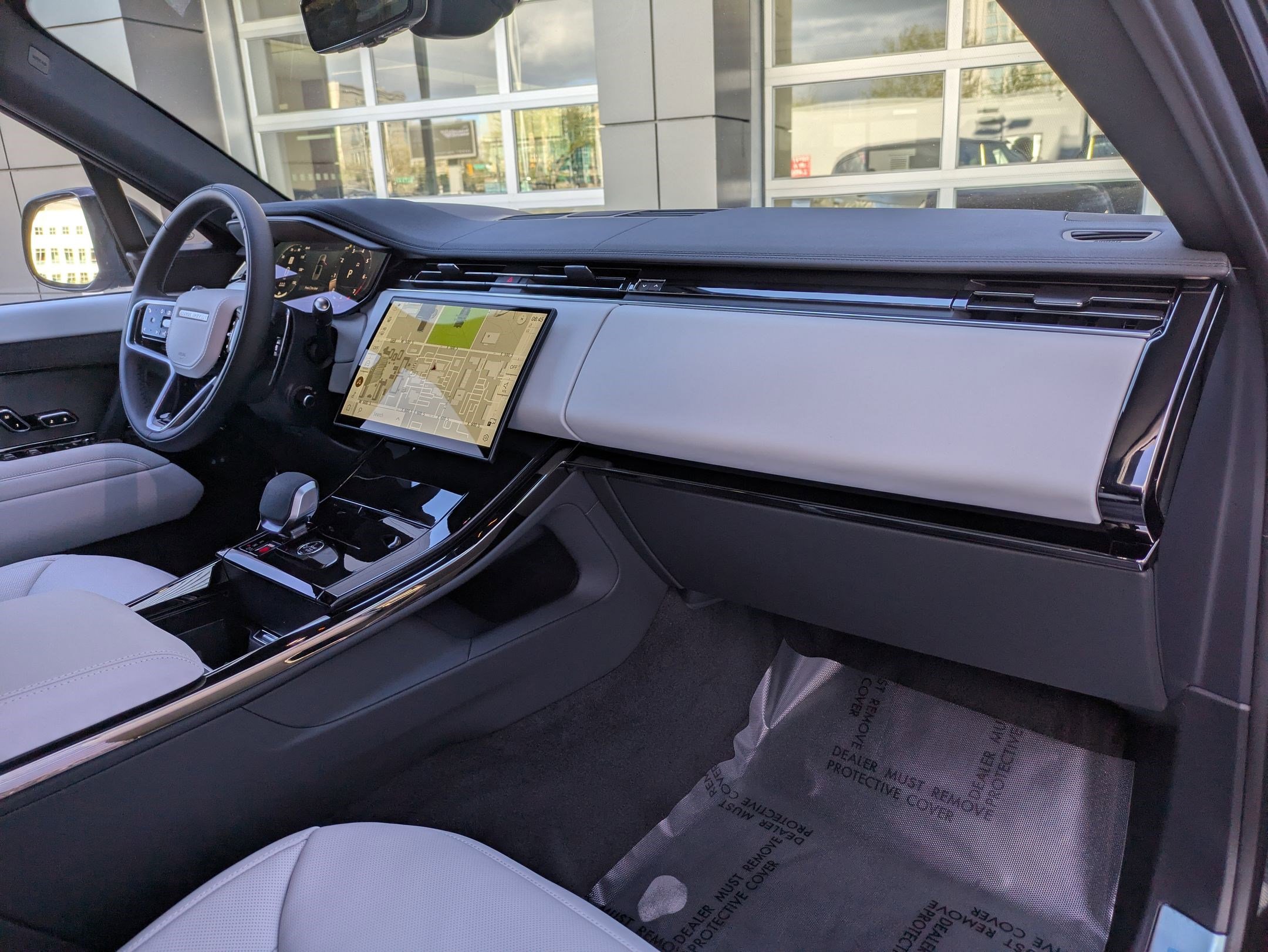 2026 Land Rover Range Rover Sport SE