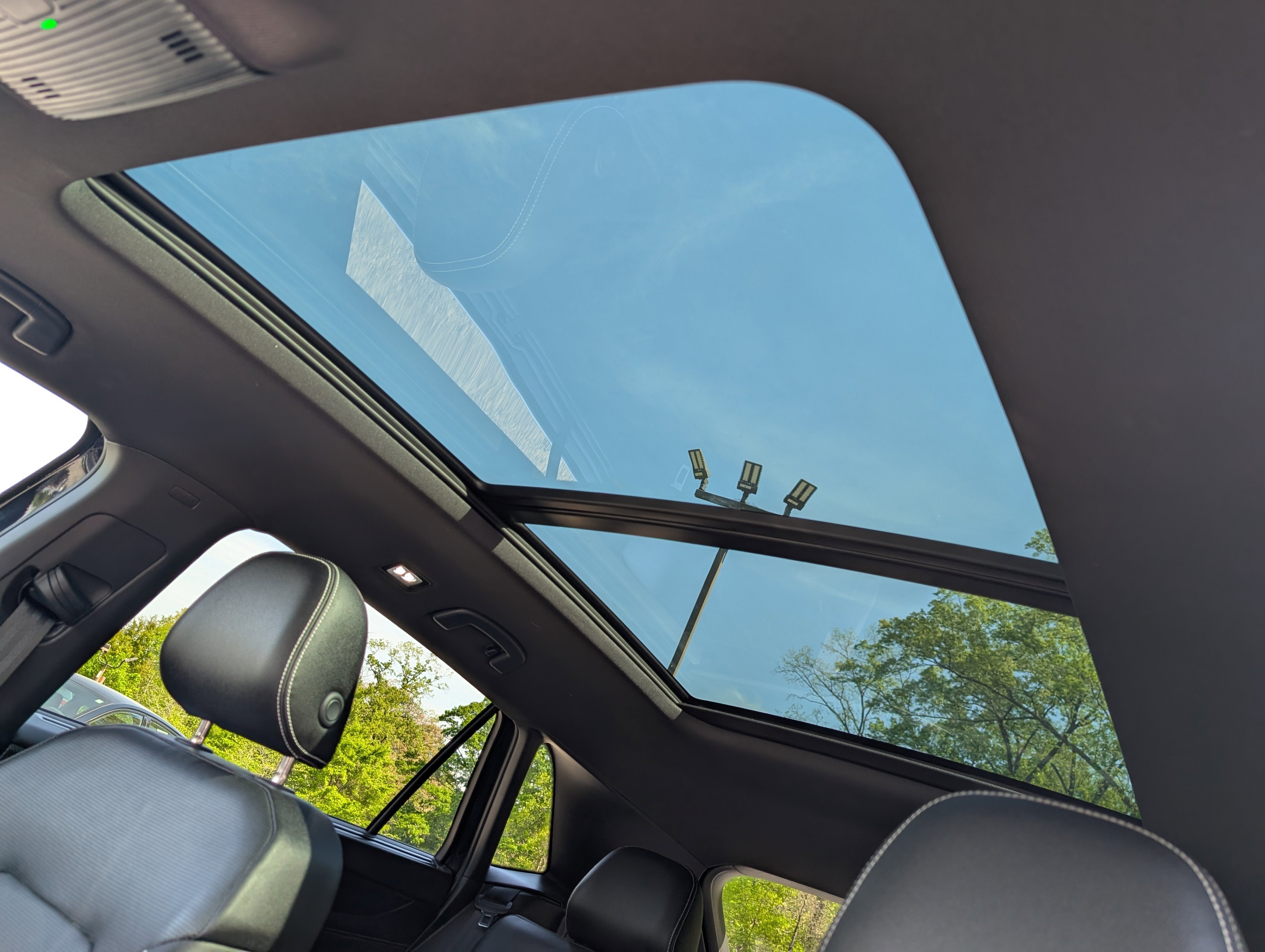 2025 Volkswagen Atlas Cross Sport SEL