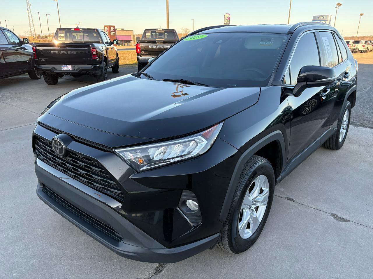 2021 Toyota RAV4 XLE