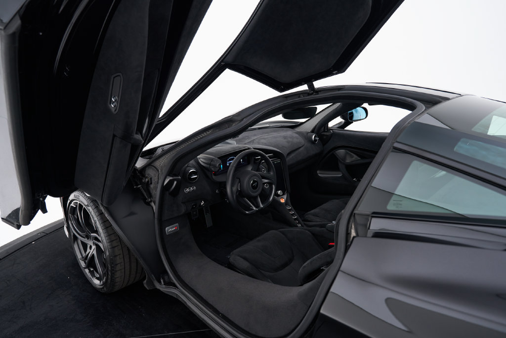 Used 2025 McLaren 750S photo 48