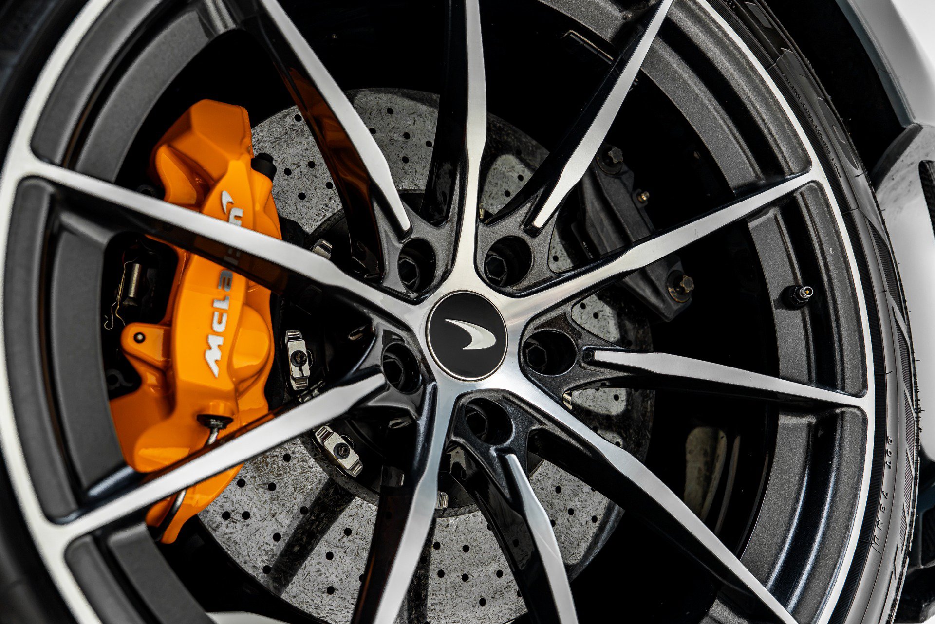 Used 2020 McLaren 600LT Spider photo 37
