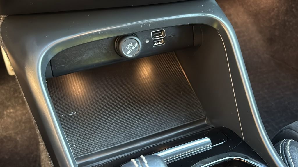 2021 Volvo Xc40 T5 R-Design