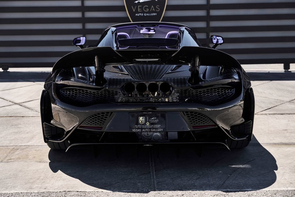 Used 2022 McLaren 765LT photo 25