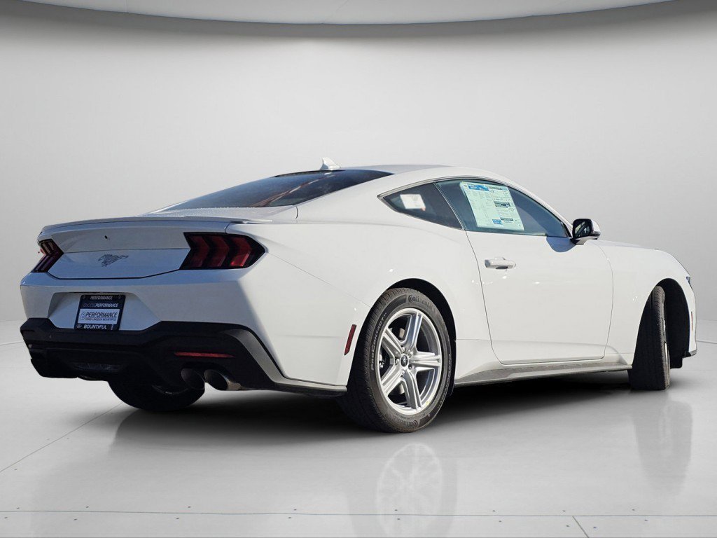 2026 Ford Mustang Premium