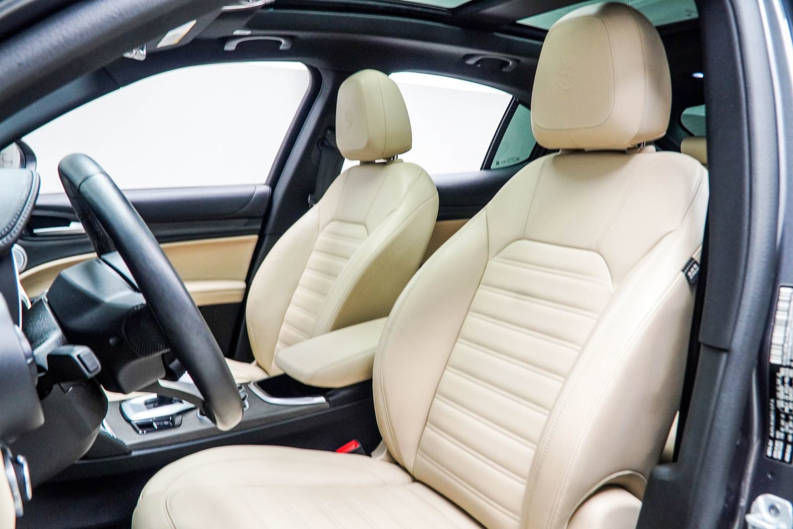 2023 Alfa Romeo Stelvio Ti Lusso