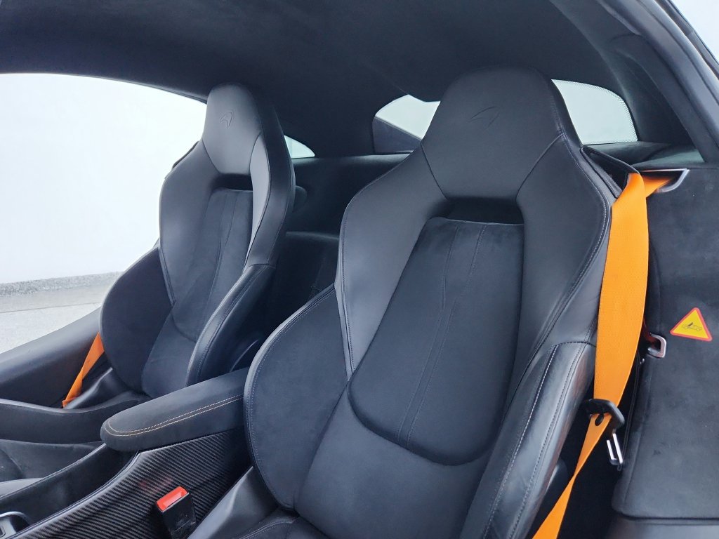 Used 2019 McLaren 600LT photo 16