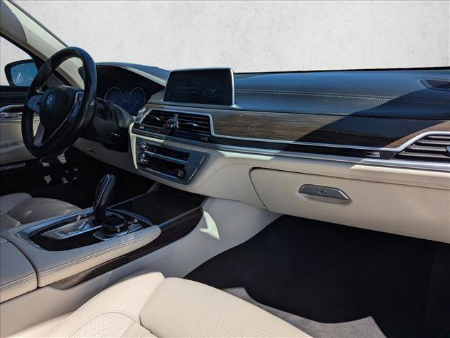 2018 BMW 740e xDrive