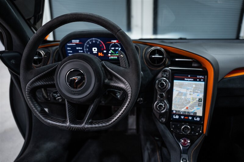 Used 2019 McLaren 720S Performance photo 40