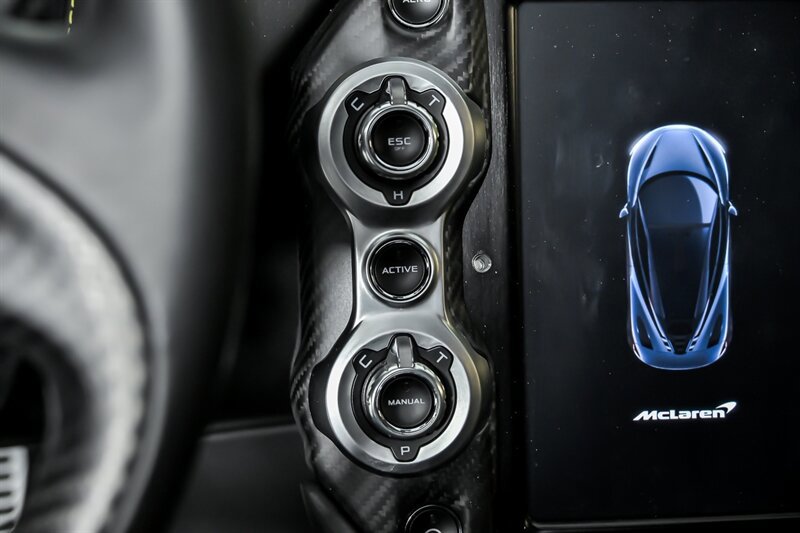 Used 2018 McLaren 720S photo 33