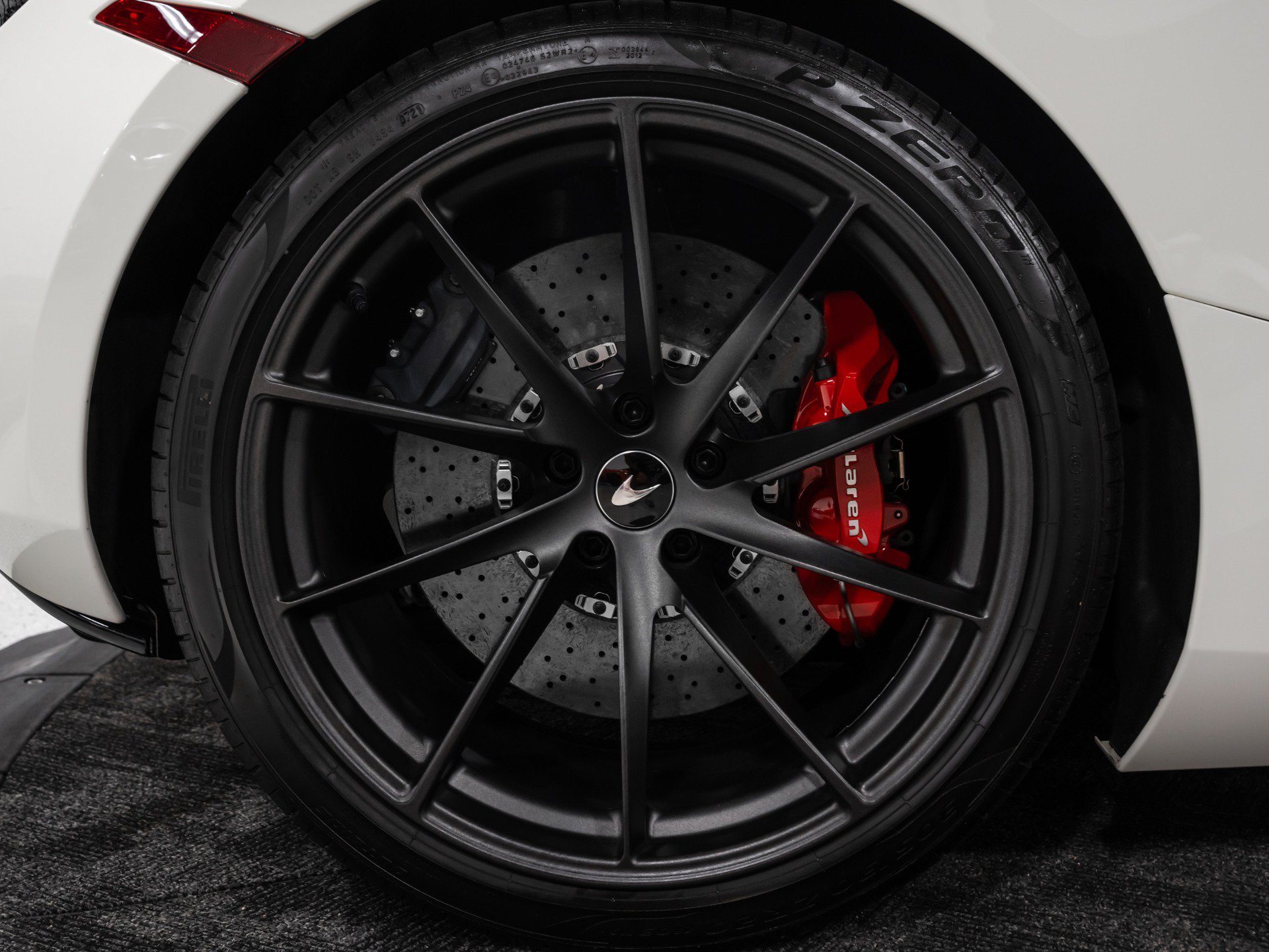 Used 2021 McLaren 720S Performance photo 43