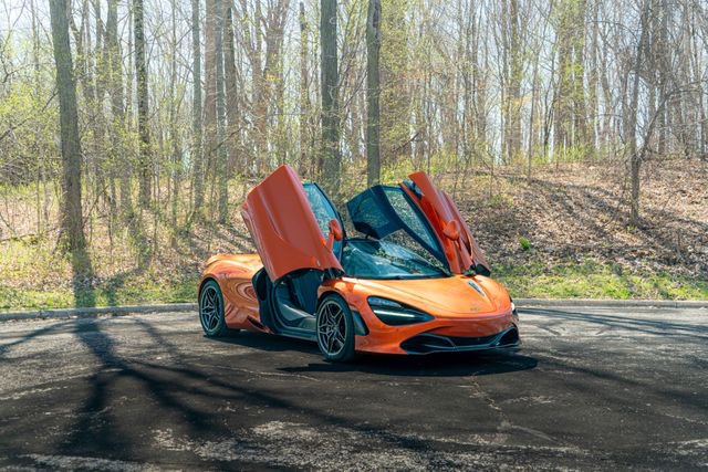 Used 2018 McLaren 720S photo 31