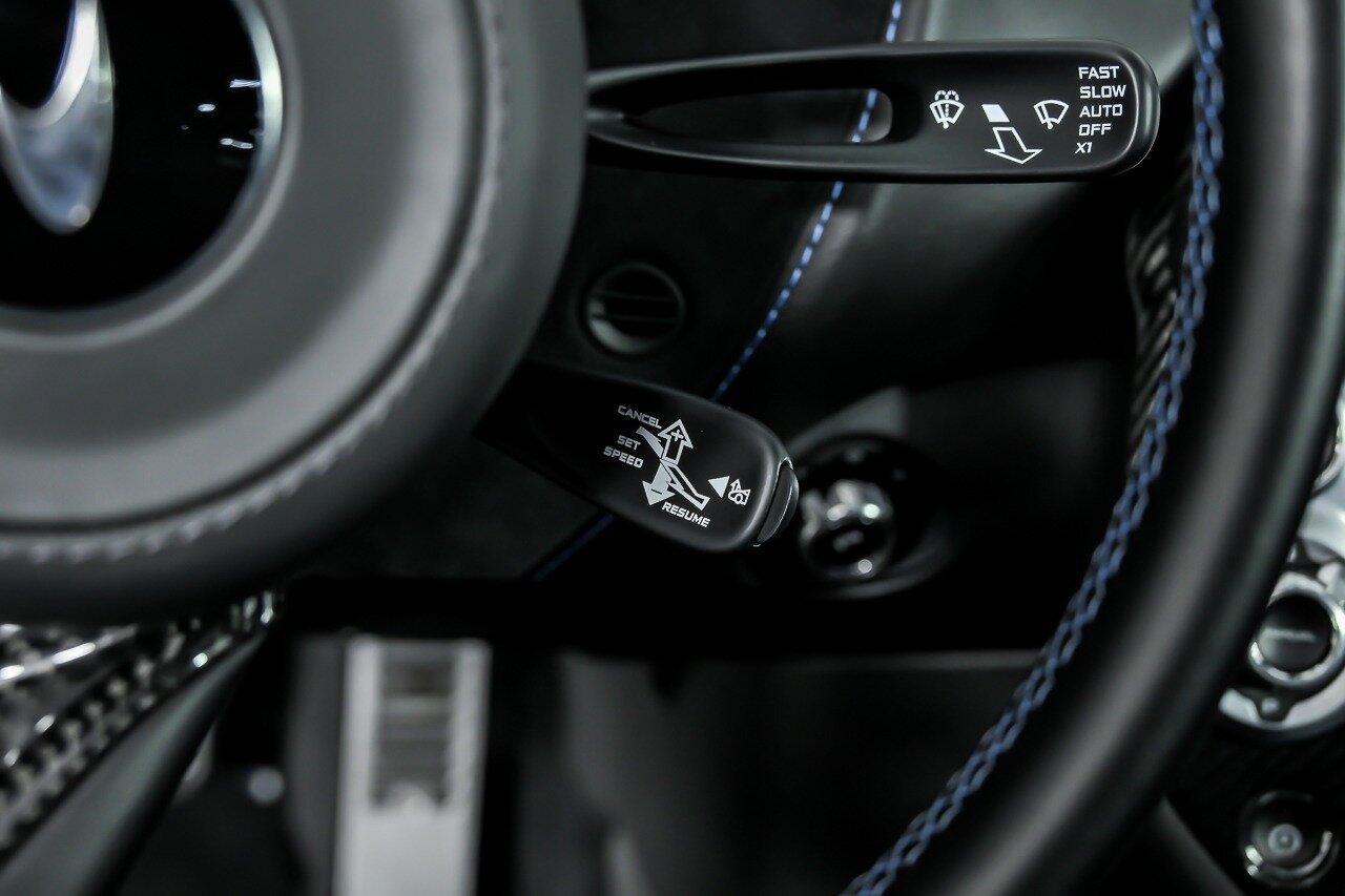 Used 2019 McLaren 720S Performance photo 34