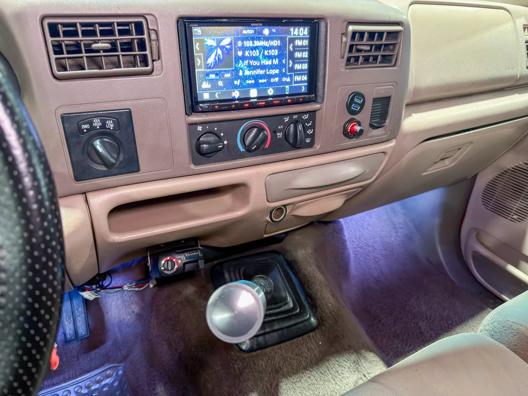 1999 Ford F-350 LARIAT - Photo 17