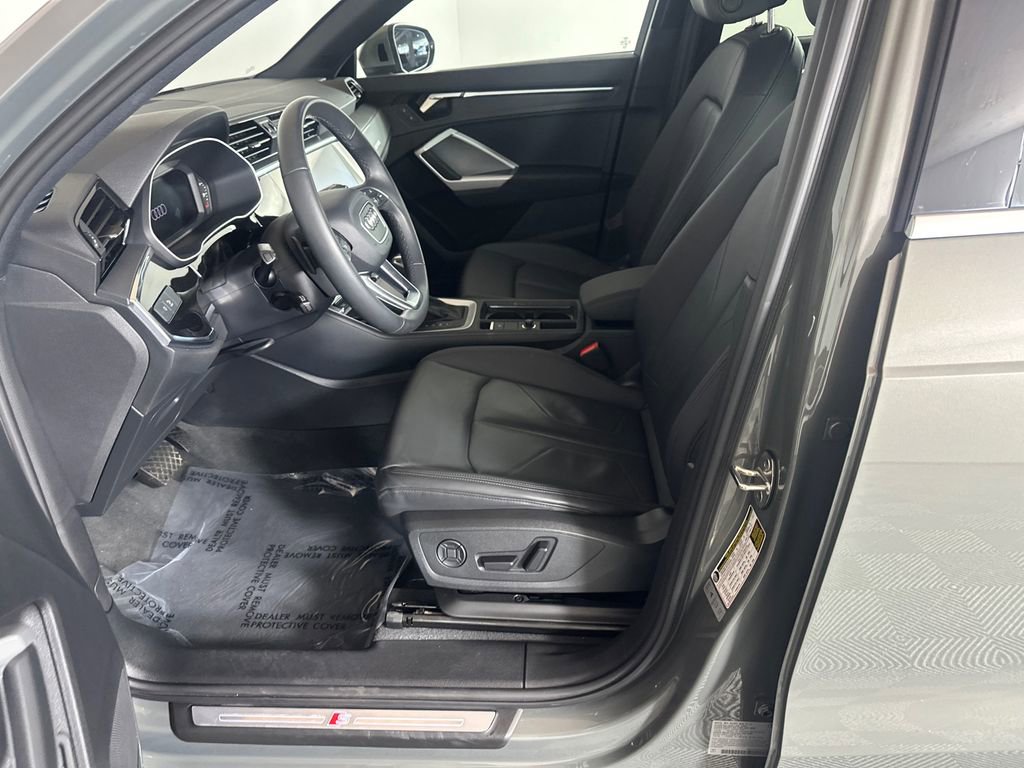 2024 Audi Q3 2.0T Premium Plus