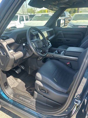 2026 Land Rover Defender 110