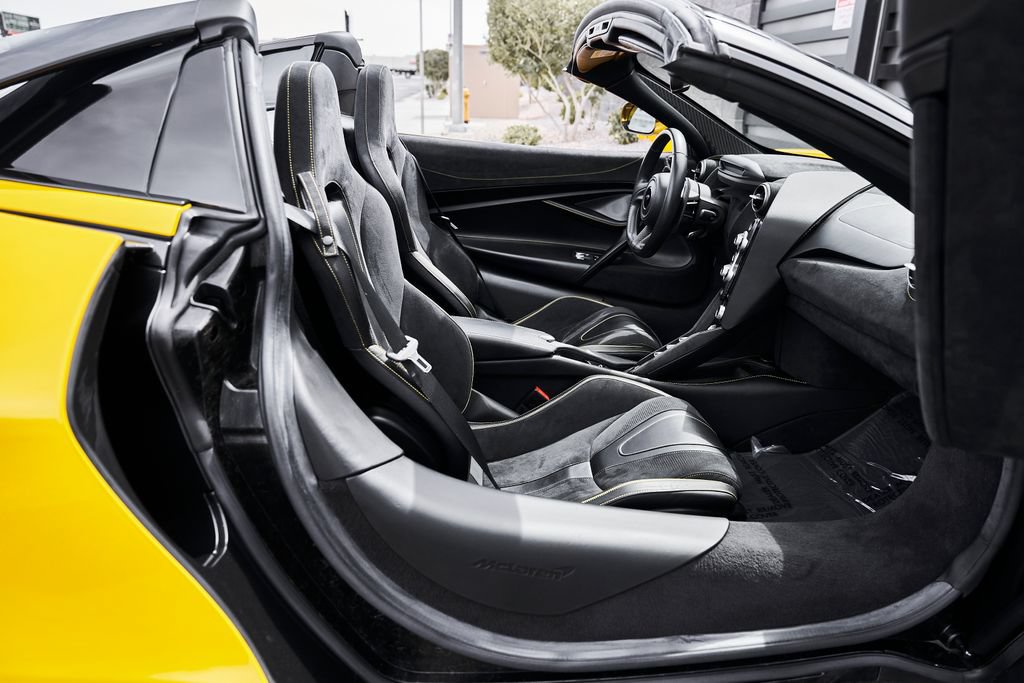 Used 2021 McLaren 720S Luxury photo 27