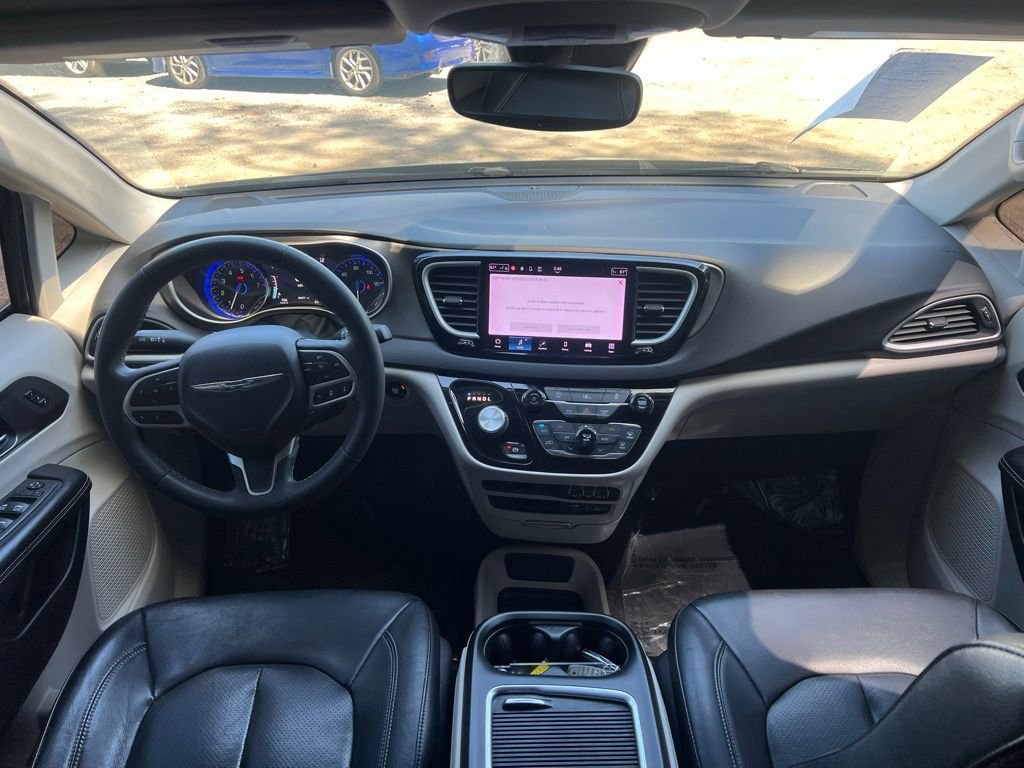 2022 Chrysler Pacifica Touring-L