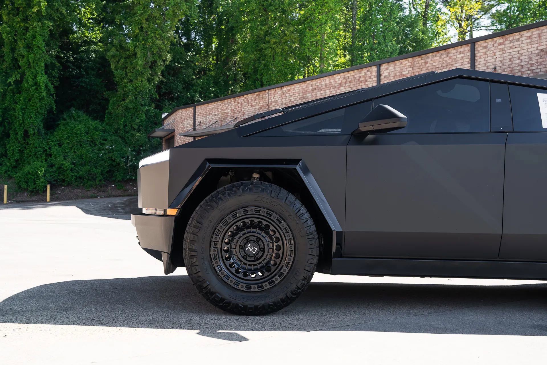 2024 Tesla Cybertruck AWD Crew Cab