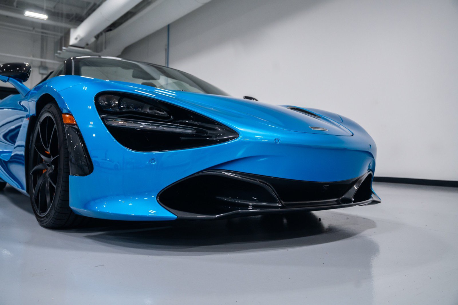 Used 2022 McLaren 720S Performance photo 27