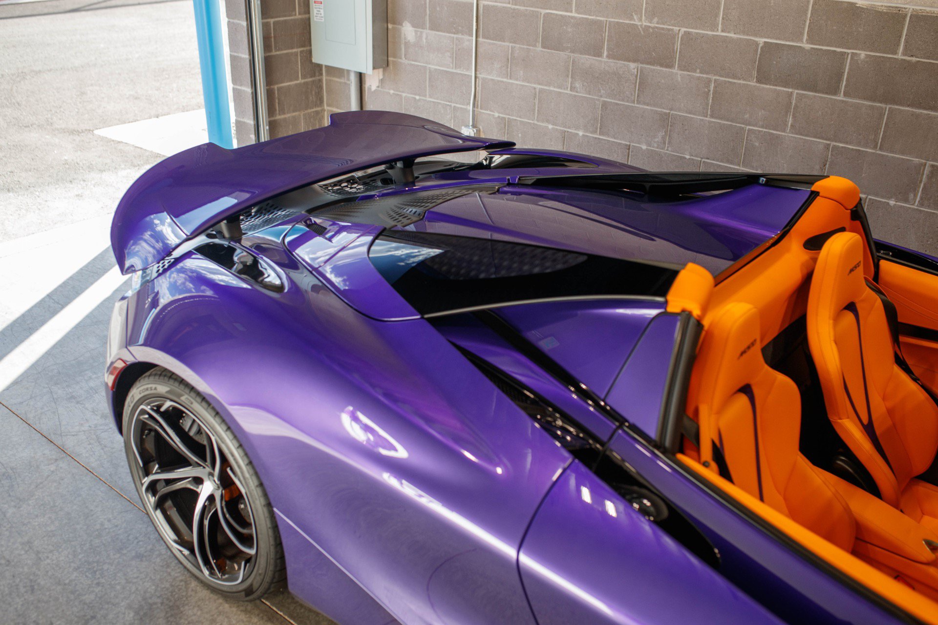 Used 2024 McLaren 750S Spider photo 8