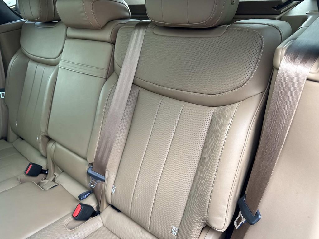 2023 Land Rover Range Rover SE