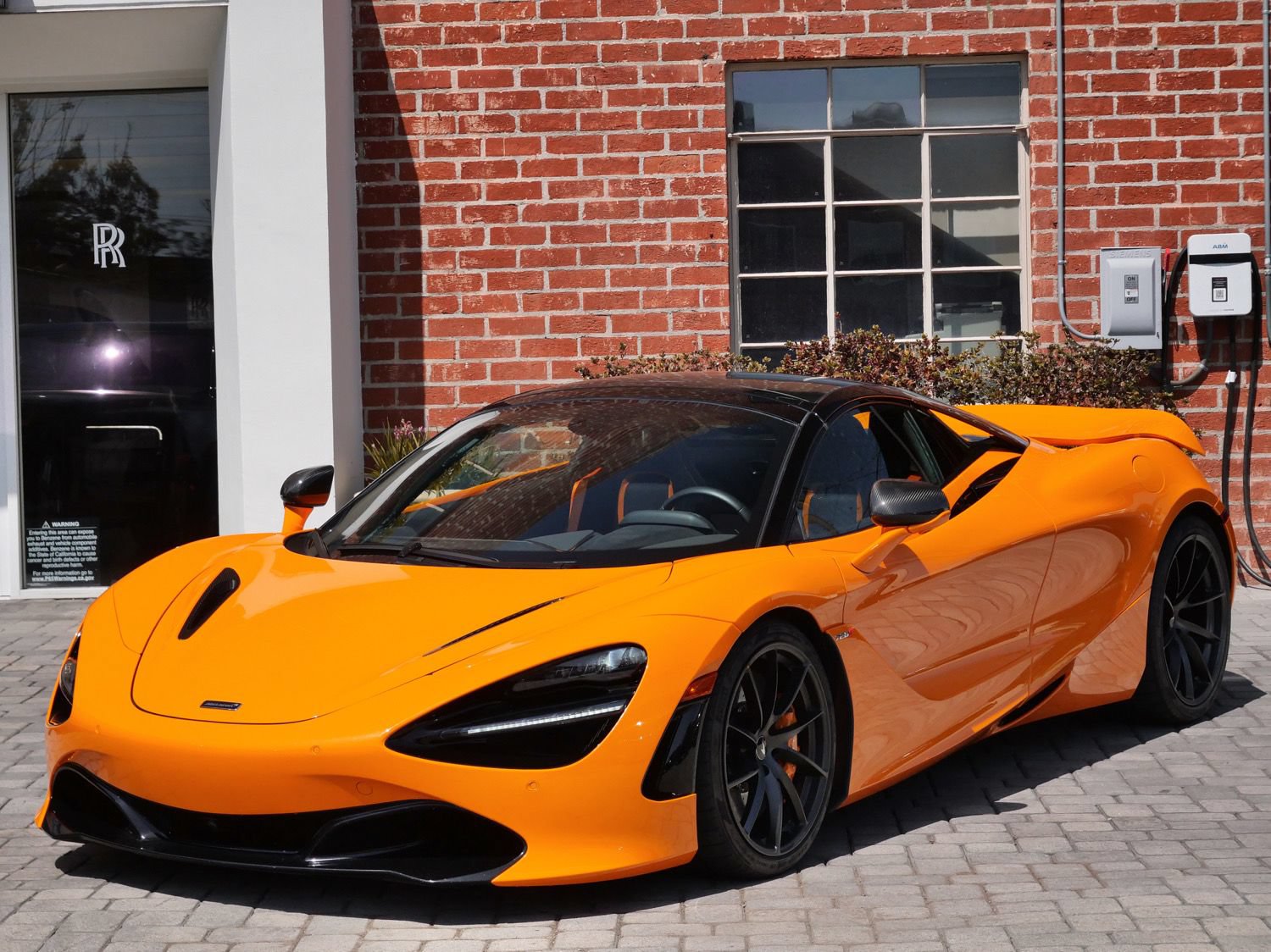 Used 2023 McLaren 720S Performance photo 22