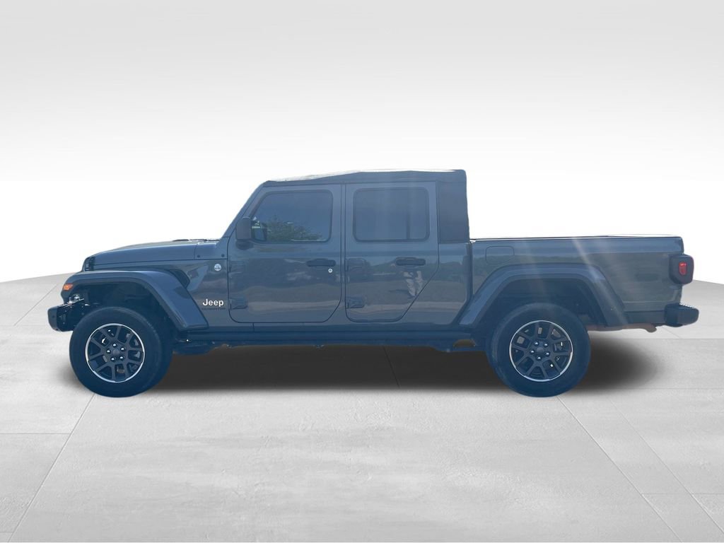 2022 Jeep Gladiator Overland