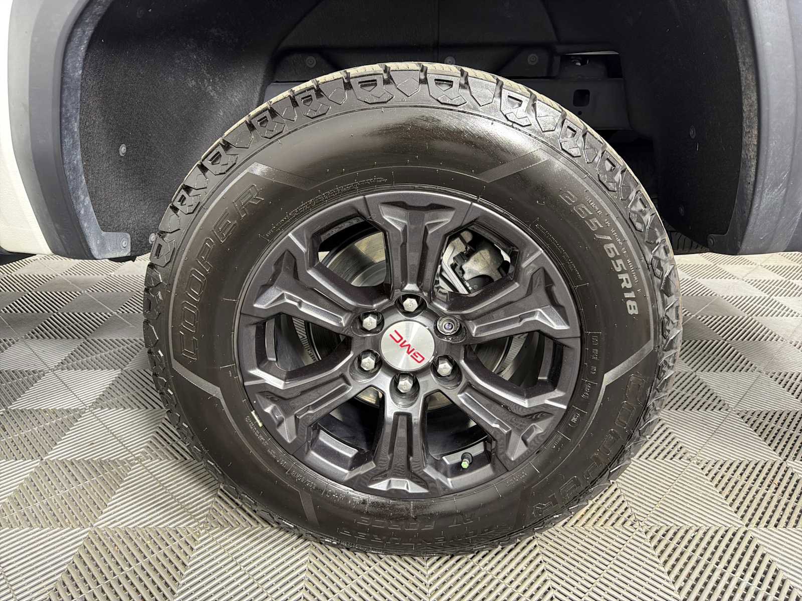 2023 GMC Canyon Elevation