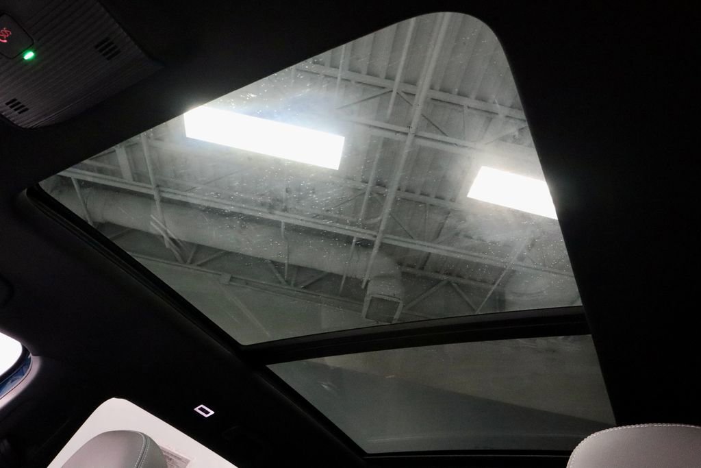 2025 Volkswagen Atlas Cross Sport SEL R-Line