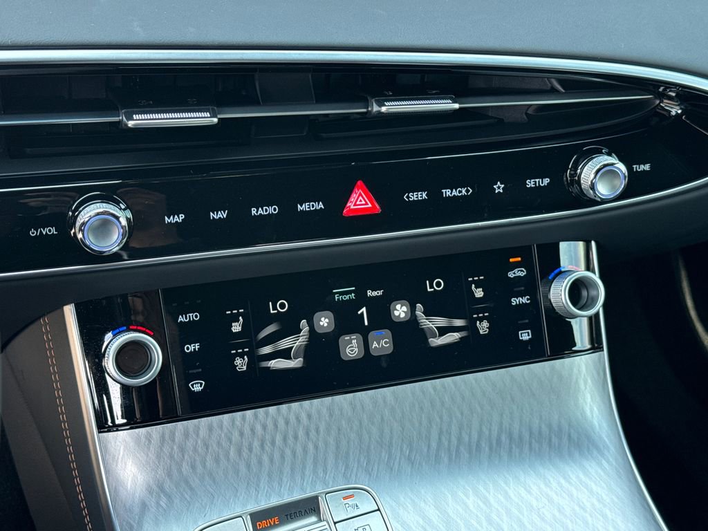 2026 Genesis Gv70 2.5T Sport Prestige