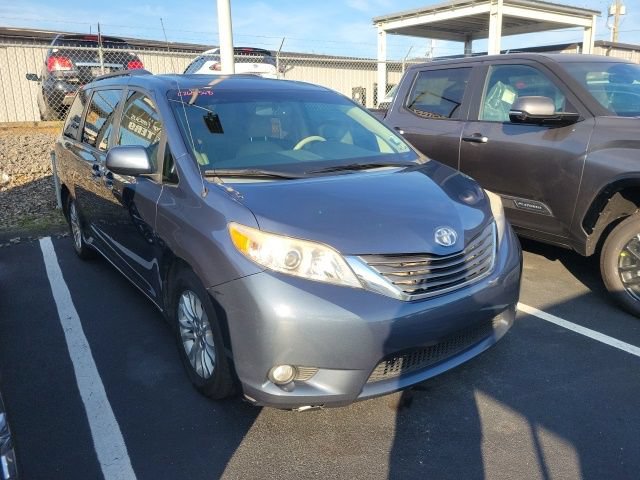 Used 2014 Toyota Sienna XLE
