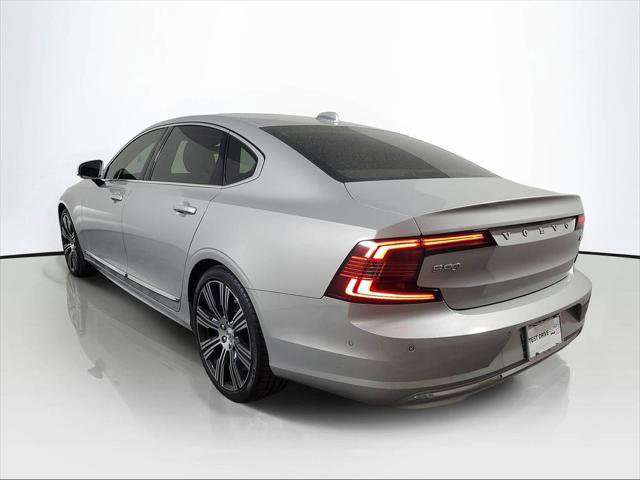 2023 Volvo S90 B6 Plus