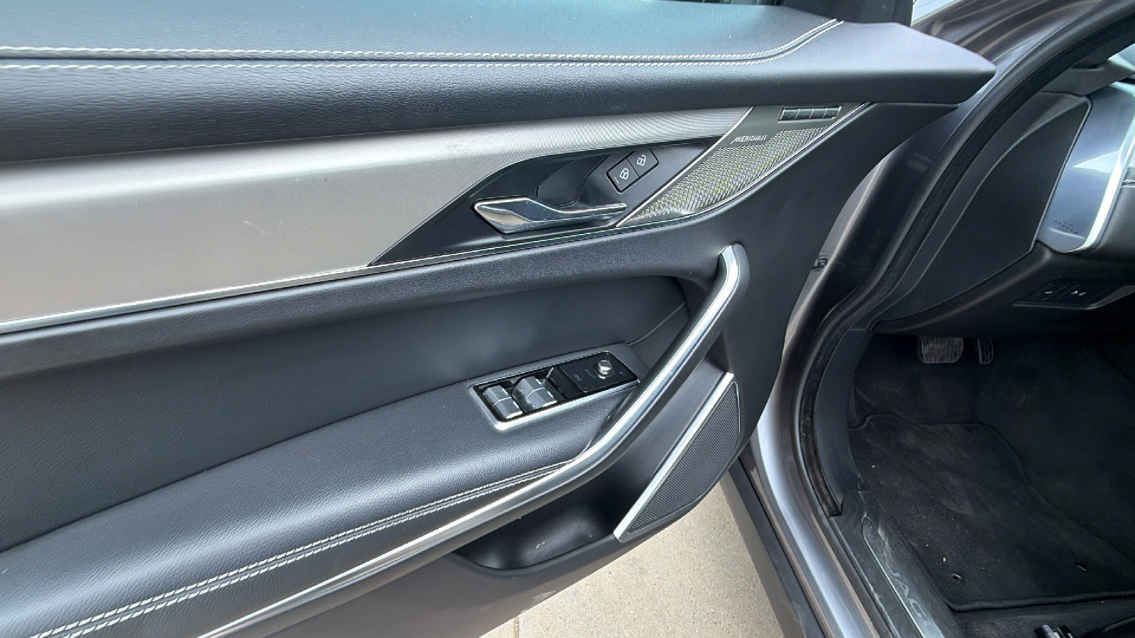 2024 Jaguar F-Pace R-Dynamic S