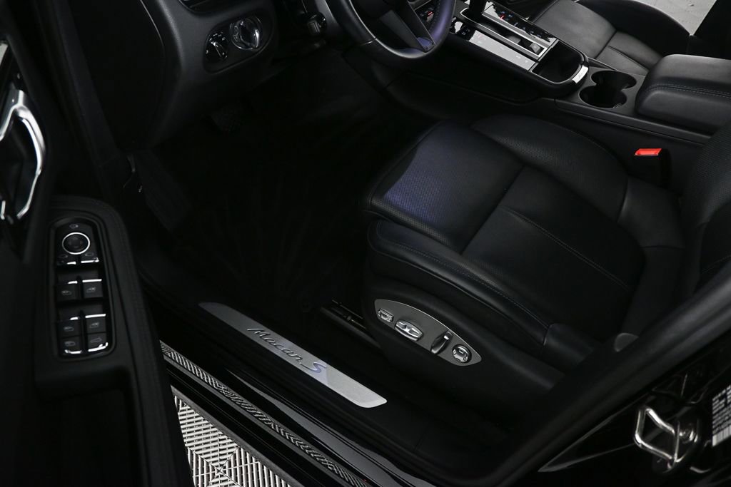 2024 Porsche Macan S