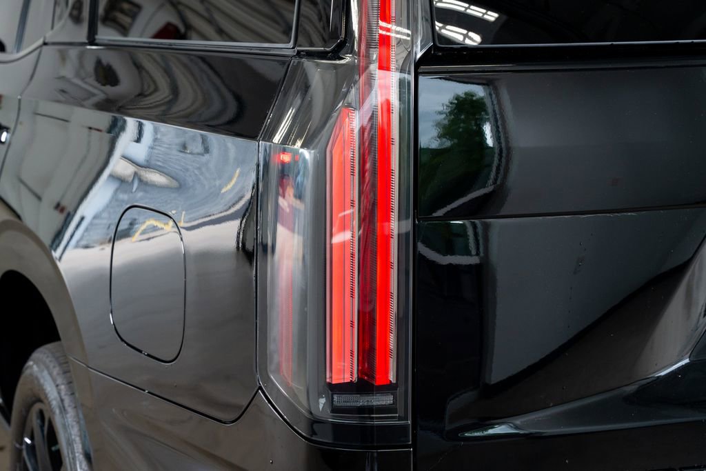 2025 Cadillac Escalade Premium Luxury