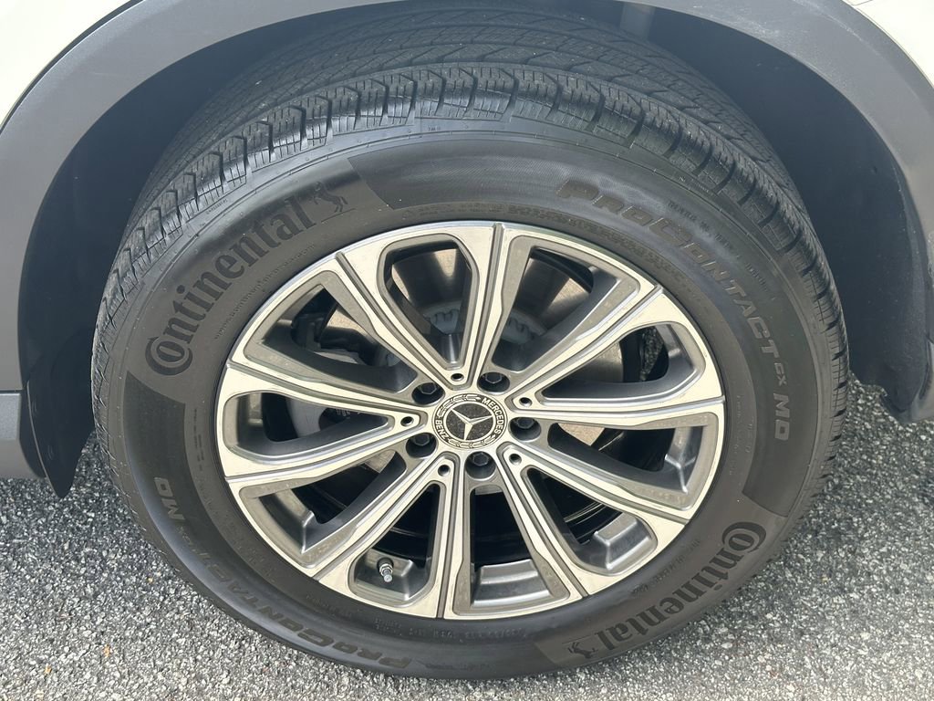 2025 Mercedes-Benz GLC 300 4MATIC